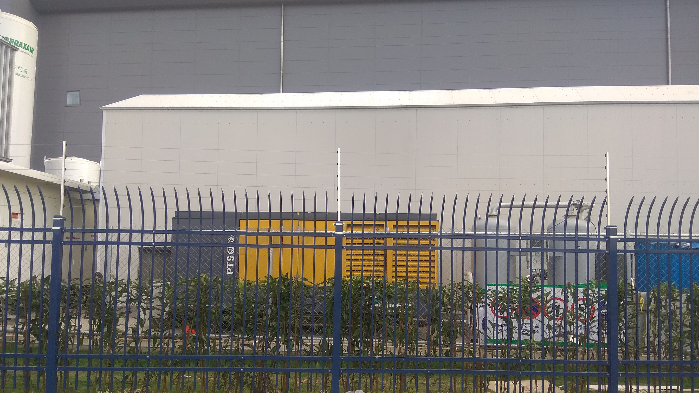 中芯國際柴驅(qū)無油空壓機(jī)租賃